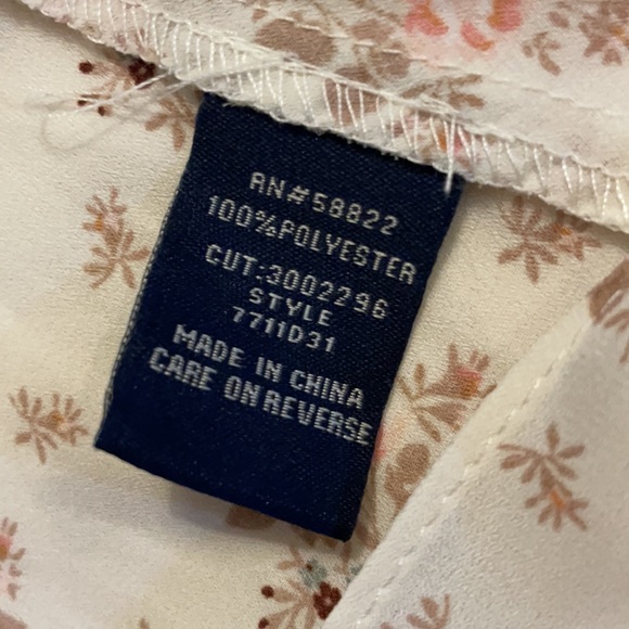 Max Edition floral wrap top 3/4 flutter sleeve - Picture 6 of 7